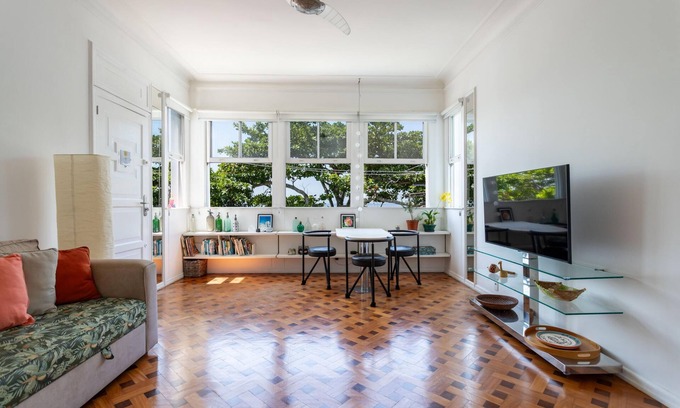 Urca Apartamento | Charm in Urca | 2 pax | JLA301