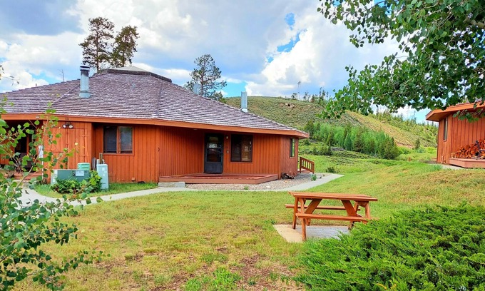 Grand Lake Casa | Charm Soda Springs Townhome 1 bedroom1 bath
