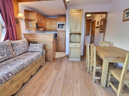 Meribel-Mottaret Apartamento | Charmant 2 pièces avec balcon et Wi-Fi à Méribel, classé 3* pour 4 personnes - FR-1-182-25