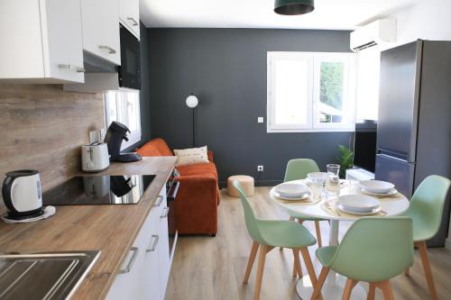 Roussillon-en-Isere Apartamento | Charmant appartement T2
