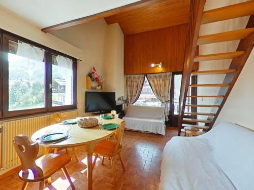 Le Grand-Bornand Apartamento | Charmant appart 3 pièces avec mezzanine et ascenseur, 6 pers, centre village, proche commerces, navettes - FR-1-241-138