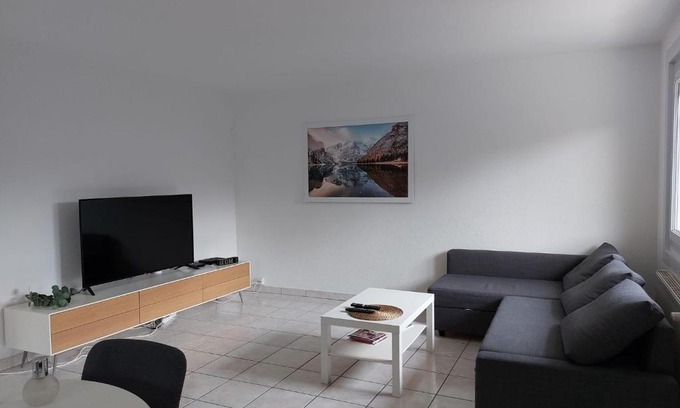 Divonne-les-Bains Apartamento | Charmant appartement au rez de jardin d'une maison