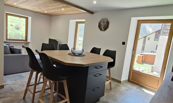 Cervieres Apartamento | Charmant Appartement Proche de Briançon et Serre Chevalier