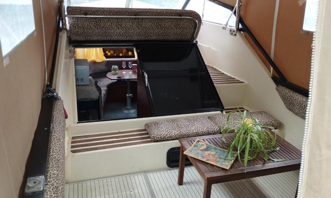 Cuisery Alquiler De Eote | Charmant bateau dans une ambiance conviviale