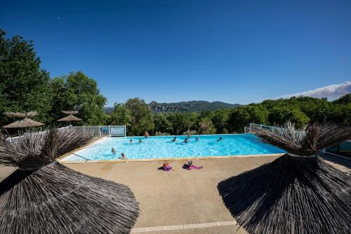 Saint Alban Auriolles Otro | Charmant camping Familiale 3 Etoiles vue 360 plage piscine à débordement empl XXL