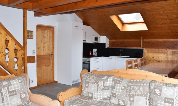 Champagny-en-Vanoise Apartamento | Charmant duplex avec grande terrasse au cœur de Champagny-en-Vanoise - FR-1-464-38