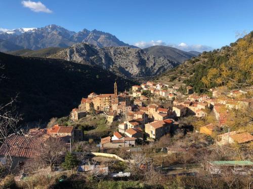 Omessa Apartamento | Charmant F2 dans joli village Corse