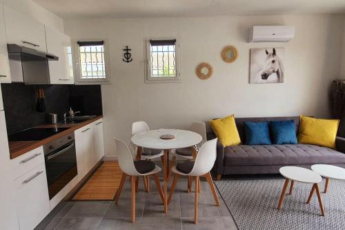 Saint-Laurent-d'Aigouze Casa | Charmant appartement au calme situé en Camargue