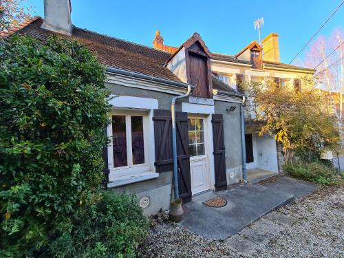 Briantes Casa | Charmant Gîte en Berry avec Cheminée, Près de La Châtre, Golf et Activités Œnature - FR-1-591-130