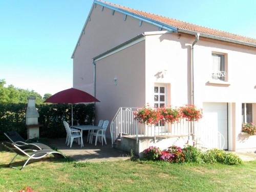 Choiseul Casa | Charmant Gîte Historique avec Randonnée et Hébergement pour Chevaux – Choiseul, France - FR-1-611-23