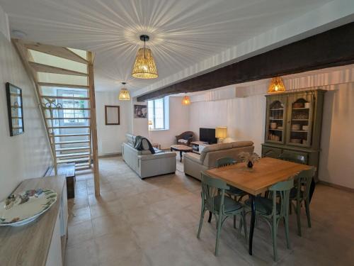 Chaingy Casa | Charmant gîte près d'Orléans avec jardin privatif et parking - FR-1-590-524