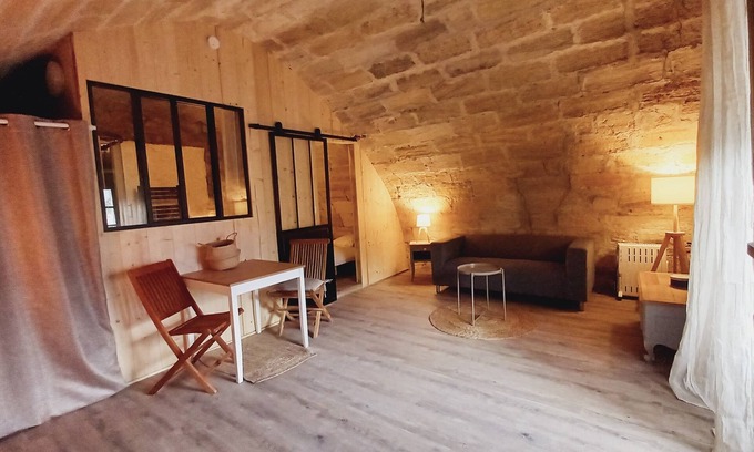 Cambes Apartamento | Charmant Logement en Pierre Proche de Bordeaux