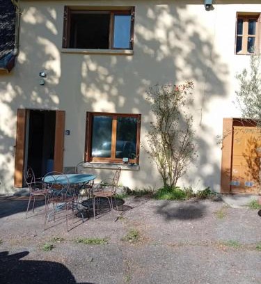 Aubusson Apartamento | Charmant studio à Aubusson avec terrasse 35 m²