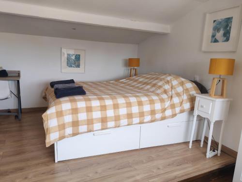 Hyeres City Centre Apartamento | Charmant Studio Atypique climatisé