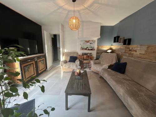 Saint Sever Apartamento | Charmant T2, Cl 3 étoiles, 4 Lits, 4 personnes et 1enfant, parking et terrasse