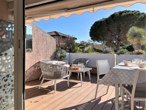 Cavaliere Apartamento | Charmant T2 climatisé avec piscine, terrasse, parking et Wi-Fi - 4 couchages, Le Lavandou - FR-1-251-540