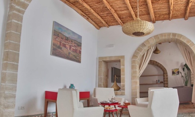 Ahl Agadir Casa | Charmante Chambre Dans un Magnifique Riad Neuf