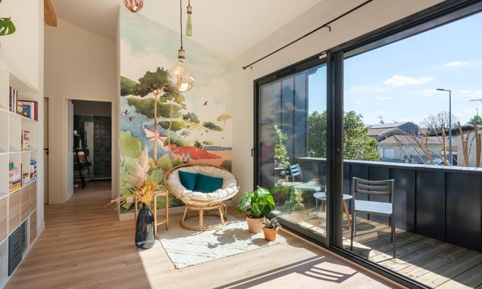 Begles Casa | Charmante chambre privative avec espace de travail