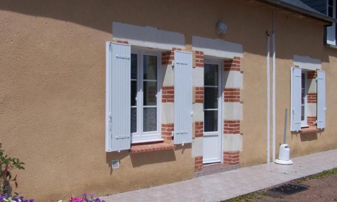 La Chapelle-aux-Choux Casa | Charmante Fermette Rénovée avec Terrasse Privative et Vélos, 2 Chambres, Proche Le Lude - FR-1-410-155