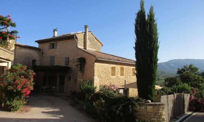Crillon-le-Brave Casa | Charmante Maison de Village Proche de Bédoin, au Pied du Mont Ventoux