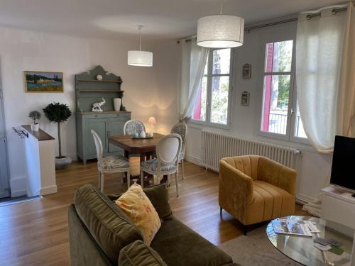 Yzeure Casa | Charmante maison avec jardin en face du parc, proche commerces et attractions touristiques - FR-1-489-333