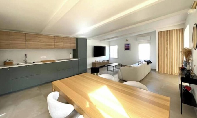 Garons Casa | Charmante Maison Avec Piscine