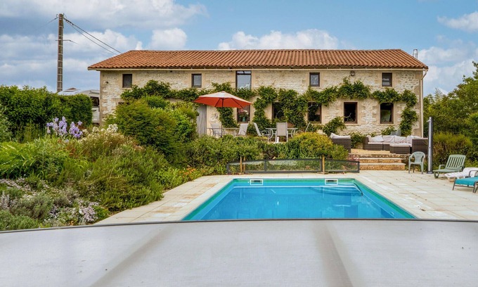 Lizant Casa | Charmante Maison avec piscine