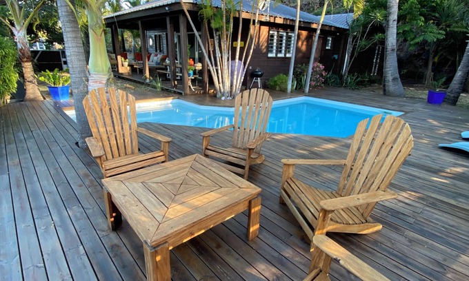 Saint-Leu Casa | Charmante Maison Bois Jardin Exotique aux Colimaçons à Environ 10min de Kélonia!