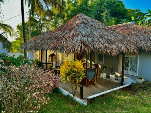 Madirokely Casa | Charmante maison de plain-pied à louer à Ambatoloaka Votre havre de paix à Nosy Be !
