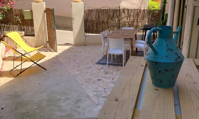 Cadenet Casa | Charmante Maison de Village Avec Jardin en Provence