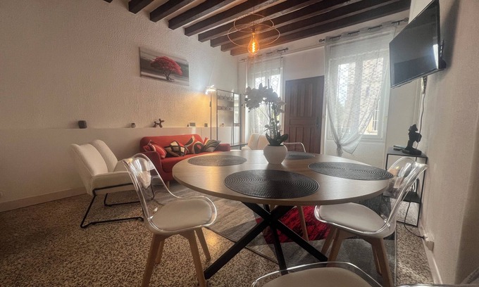 Bleneau Casa | Charmante Maison