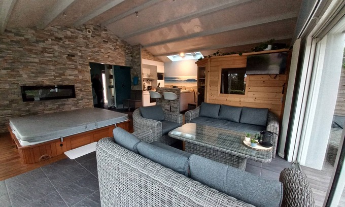 Saint-Gervais Casa | Charmante Maison Avec SPA et Sauna Privatisés