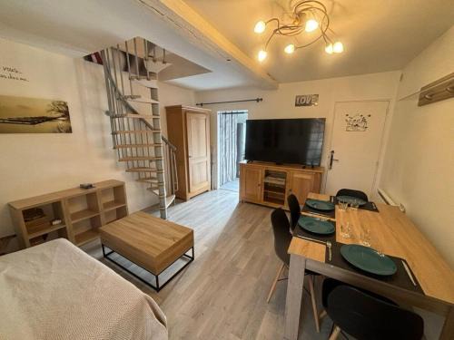 Choisy-au-Bac Apartamento | Charmante Maison Wifi télé 65 pouces netflix