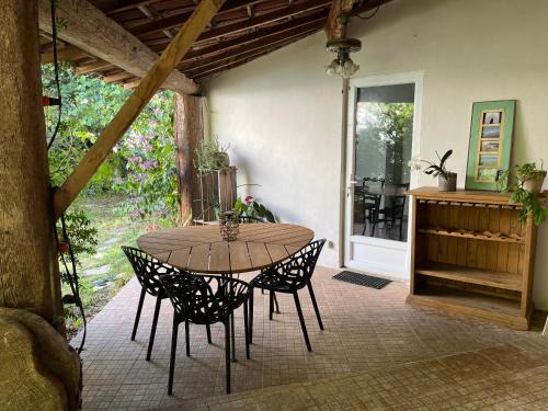 Castelnau-le-Lez Chalet De Esquí | Charmante petite maison avec terrasse et jardin, proche tram