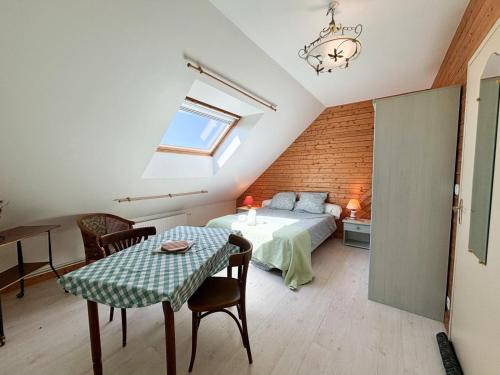 Auguaise Casa | Charmante studette au calme avec terrasse et parking
