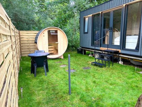 Kloster Lehnin Apartamento | Charmantes Tiny House am See mit Outdoor-Sauna