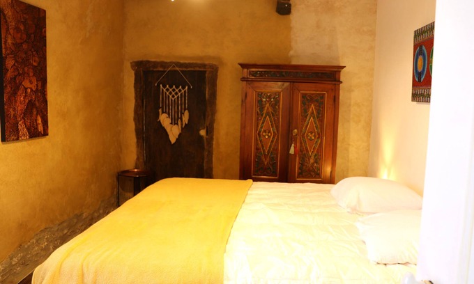Saint-Meen-le-Grand Cabaña | Charme et Nature - Room in a mud house in Brocéliande country