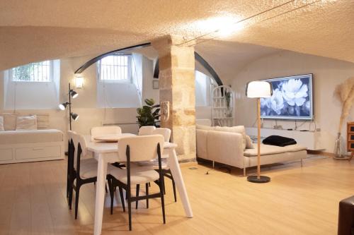 Teilhard Apartamento | Charme rare sous les voûtes