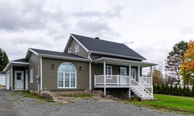 Saint-Damien-de-Buckland Casa | Charming House SPA Countryside