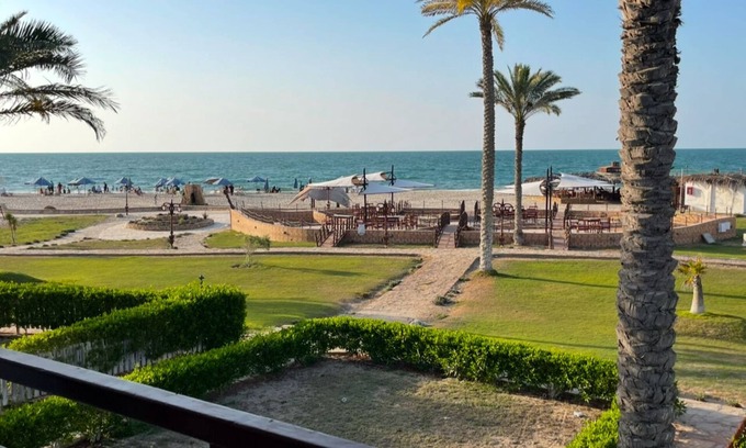 Al Arish Complejo | Charming 3-bedroom at Sama Resort with WiFi, AC in Al-Arish of North Sinai