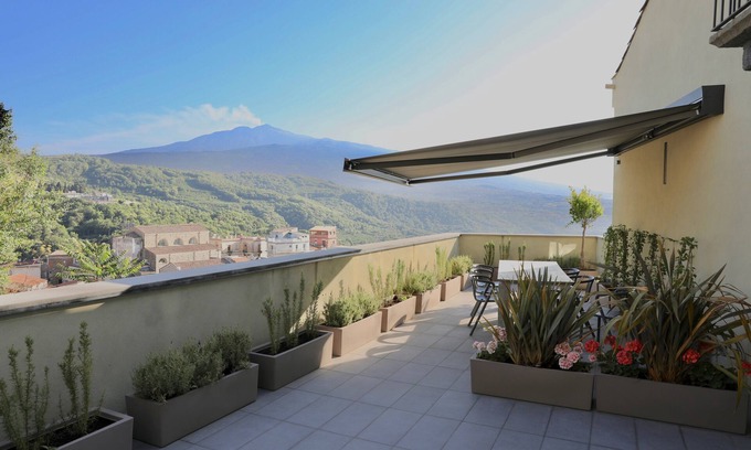 Rovittello Cama Y Desayuno | Charming Bed and Breakfast in Castiglione di Sicilia