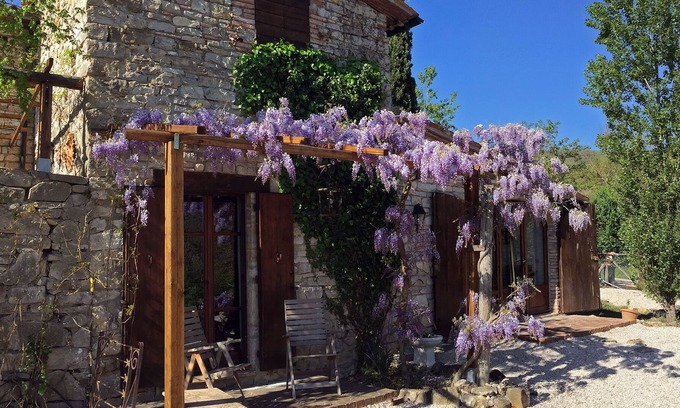 Monte Castello di Vibio Cabaña | Encantadora casa con piscina privada y vistas impresionantes sobre el valle del Tiber