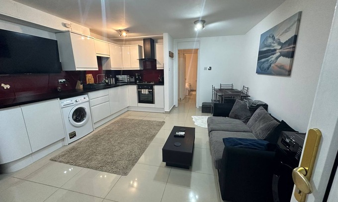 Hainault Apartamento | Charming 1-Bed Apartment in Chigwell