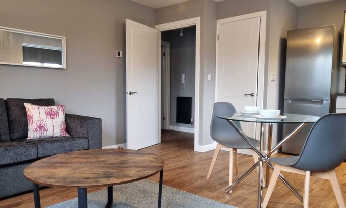 Knightcote Apartamento | Charming 1-bed Apartment Near Redditch Town Centre