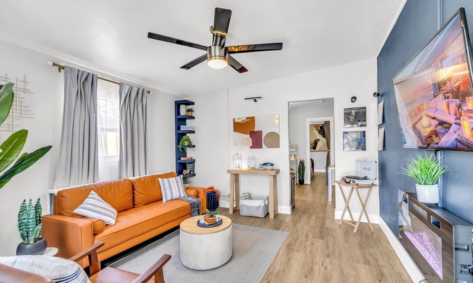 Pompano Beach Casa | Charming 1-bedroom house with WiFi and AC in less than 4 miles from the beach!