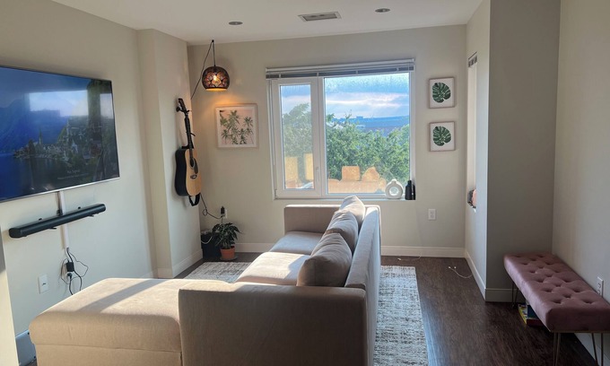 Buzzard Point Apartamento | Charming 1-bedroom apartment in Heart of Navy Yard Washington DC