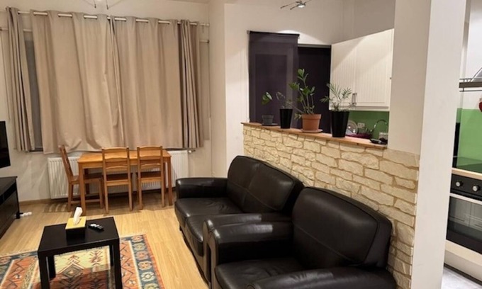 Ilot Sacre Apartamento | Charming 1 bedroom apartment in Bruxelles. Grand Place and Gallery Royal area.