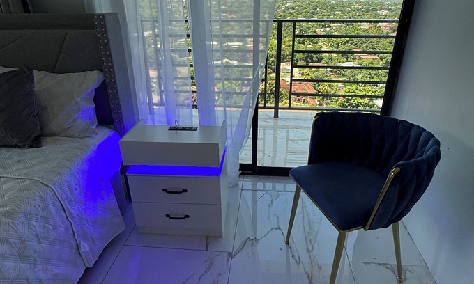 Havendale Apartamento | Charming 1-bedroom apartment with WiFi and AC in Kingston