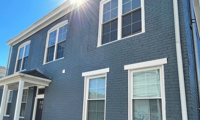 Fan District Apartamento | Charming 1-bedroom apartment with AC and WiFi in lovely Richmond