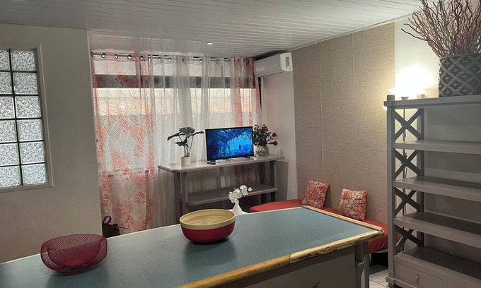 Pa'ofa'i Apartamento | Charming 1-bedroom apartment with WiFi, AC in enjoyable Papeete